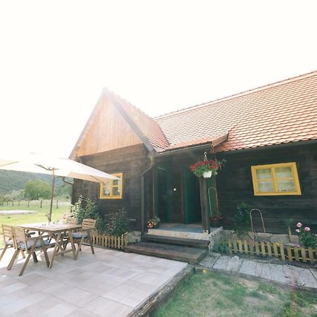 Plitvice Chalet Villa Korana Bagian luar foto